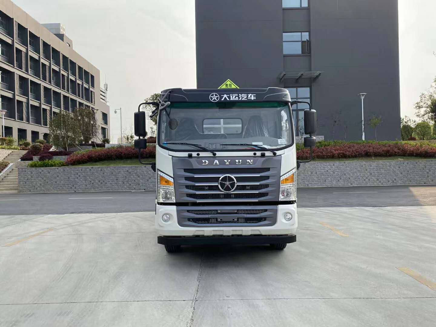 ���\(y��n)Σ�U(xi��n)Ʒ��ȼҺ�w��ʽ�\(y��n)ݔ܇(ch��)