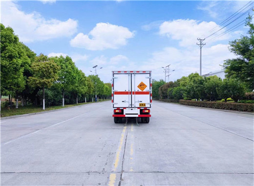 ����С��3.8����ȼ?x��)��w��ʽ�\(y��n)ݔ܇