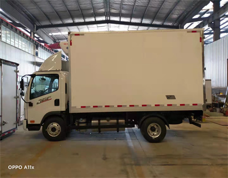 ����{�Ɔ��Ŏ��P����܇