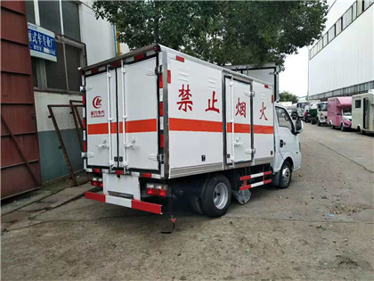 東風(fēng)途逸易燃氣體運輸車 (3).jpg