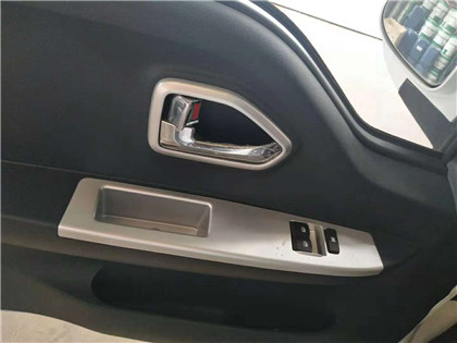 東風(fēng)途逸易燃氣體運輸車 (4).jpg