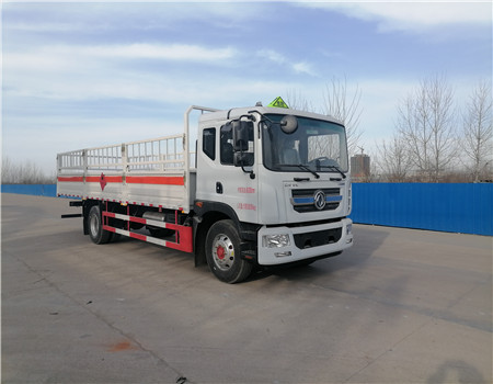 東風(fēng)D9氣瓶�?.jpg 東風(fēng)D9氣瓶�?.jpg